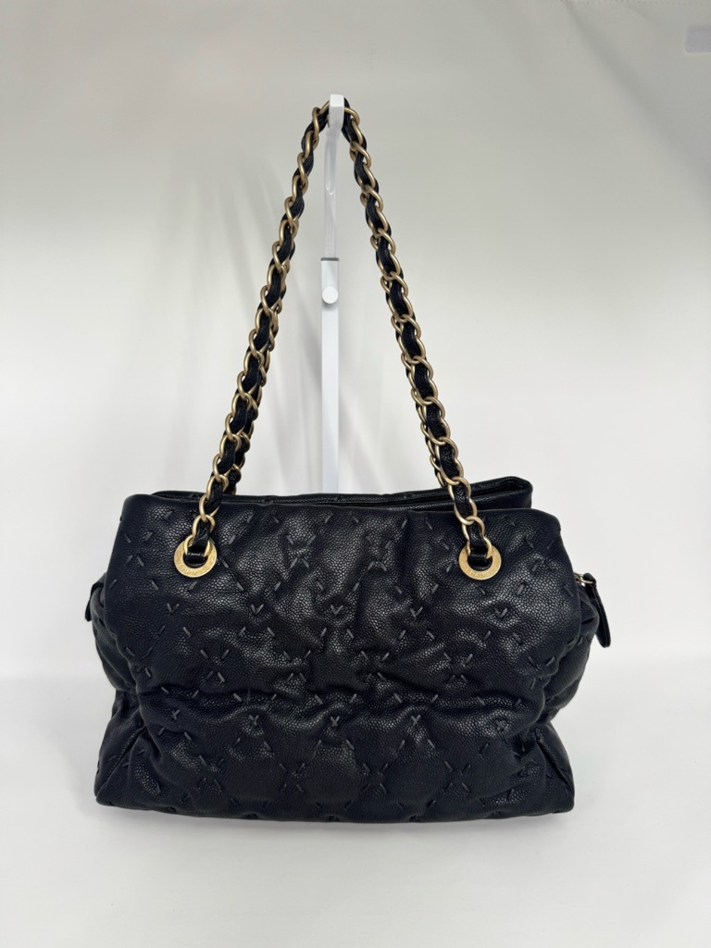 Authentic CHANEL Wild Stitch Tote in Black Caviar Leather with Gold Hardware - Picture 3 of 16